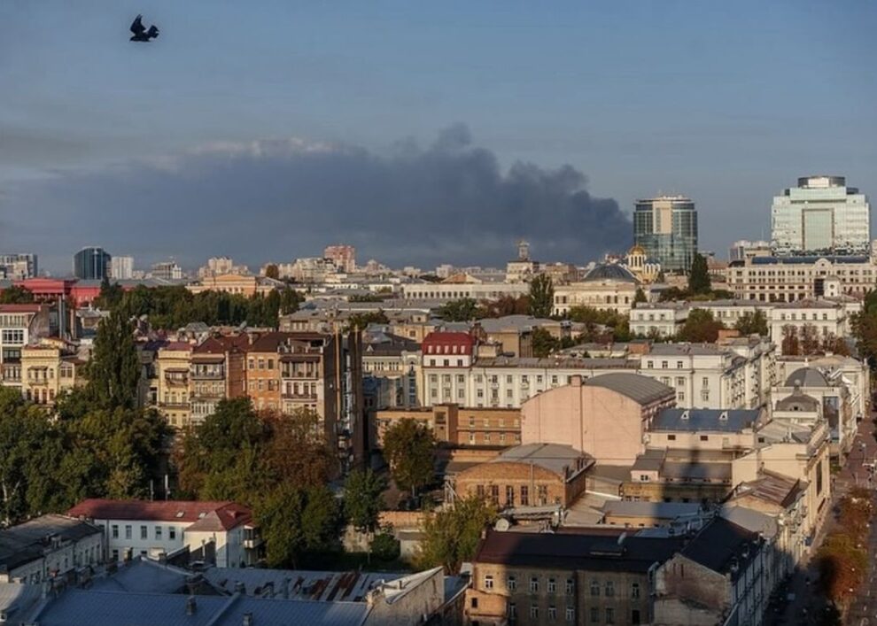 Rauchentwicklung über Kiew nach dem Luftangriff in der Nacht vom 6. auf den 7. September 2025